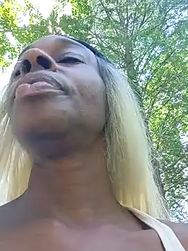 Snapshot of Jasmine_FullsShine chatting on May 14, 8:04 pm Jasmine FullsShine online show from May 14, 8:04 pm