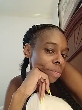 Snapshot of Jasmine_FullsShine chatting on June 21, 2:19 pm Jasmine FullsShine online show from June 21, 2:19 pm