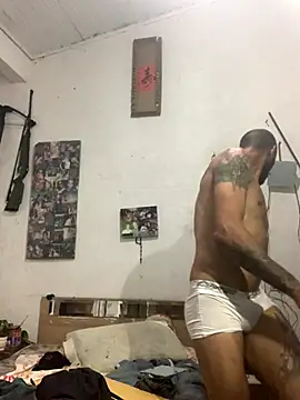 Snapshot of raphadoors19 chatting on November 19, 2:55 am raphadoors19 online show from November 19, 2:55 am