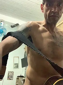 Snapshot of raphadoors19 chatting on November 26, 2:23 am raphadoors19 online show from November 26, 2:23 am