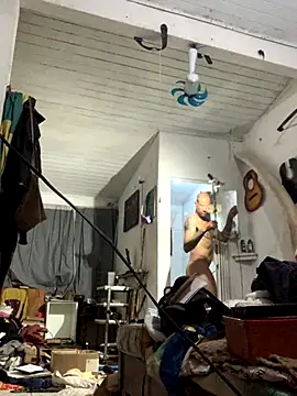 Snapshot of raphadoors19 chatting on December 5, 3:15 am raphadoors19 online show from December 5, 3:15 am