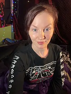 Snapshot of courtneyoccult chatting on November 7, 7:19 am courtneyoccult online show from November 7, 7:19 am