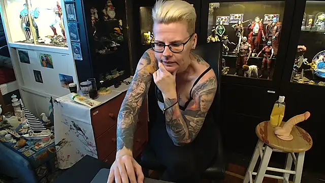 MaryG online show from January 16, 1:47 pm