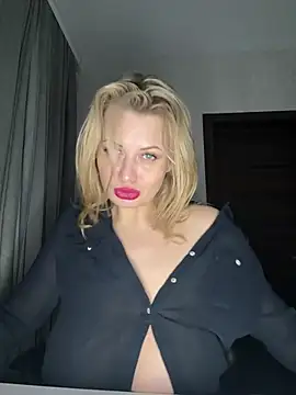 Evellyn online show from February 9, 3:53 am