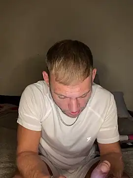 Weestud94 online show from October 2, 11:28 am