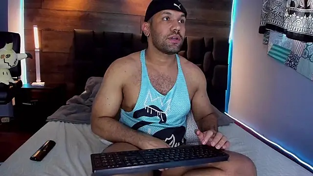 anthonylatynxd online show from February 13, 10:11 pm