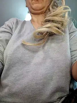 Snapshot of Pandora_Vibes chatting on February 5, 11:34 am Pandora Vibes online show from February 5, 11:34 am