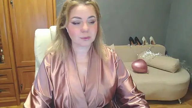 Cute sun online show from May 10, 6:13 pm