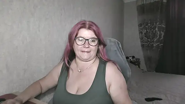 Snapshot of Diana_49 chatting on June 20, 7:22 am Diana 49 online show from June 20, 7:22 am