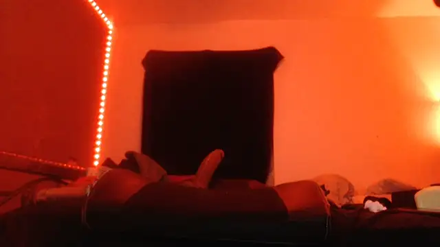 trophyboi69 online show from April 7, 11:43 am