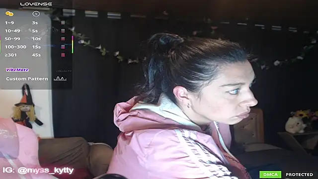 Snapshot of Mysskytty chatting on October 30, 5:31 am Mysskytty online show from October 30, 5:31 am