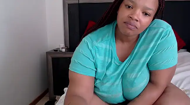 Snapshot of iamSunflower900 chatting on February 21, 1:11 pm iamSunflower900 online show from February 21, 1:11 pm