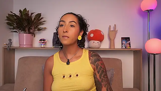 agatha collins  online show from June 26, 10:03 pm