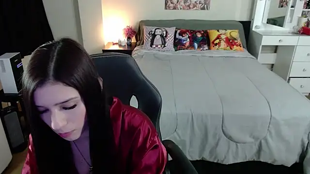 Snapshot of kittykat18x chatting on June 19, 11:52 pm kittykat18x online show from June 19, 11:52 pm