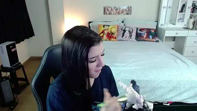 Snapshot of kittykat18x chatting on July 3, 2:18 am kittykat18x online show from July 3, 2:18 am