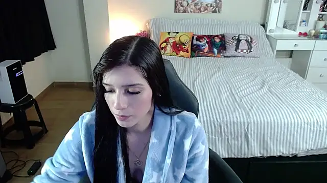 Snapshot of kittykat18x chatting on July 11, 2:47 am kittykat18x online show from July 11, 2:47 am
