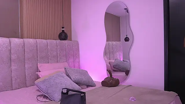 violeta aroca online show from June 20, 3:09 am