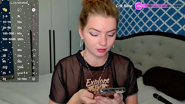 Snapshot of Busty_Redhead chatting on September 27, 3:22 am Busty Redhead online show from September 27, 3:22 am