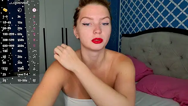 Snapshot of Busty_Redhead chatting on July 3, 7:26 am Busty Redhead online show from July 3, 7:26 am
