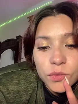 3littleschoolteens online show from October 18, 8:53 pm