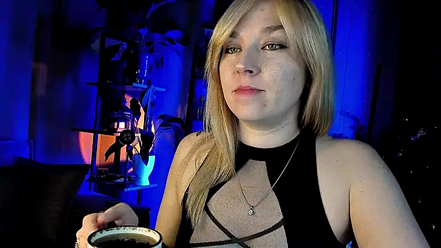 Snapshot of 5_in_one chatting on February 8, 3:52 am 5 in one online show from February 8, 3:52 am