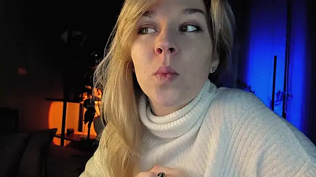 Snapshot of 5_in_one chatting on February 20, 5:12 am 5 in one online show from February 20, 5:12 am