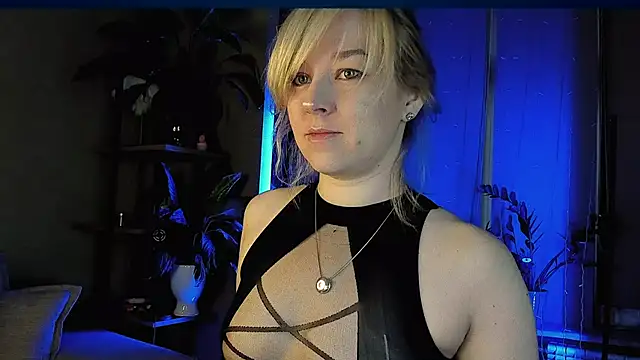 Snapshot of 5_in_one chatting on March 22, 3:52 am 5 in one online show from March 22, 3:52 am