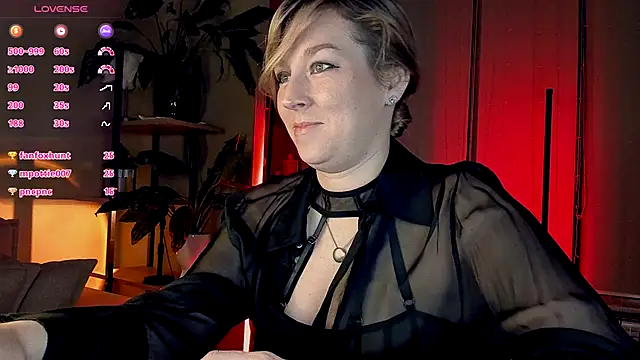 Snapshot of 5_in_one chatting on October 27, 3:54 am 5 in one online show from October 27, 3:54 am