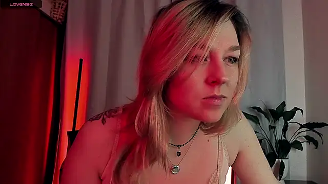 Snapshot of 5_in_one chatting on December 3, 3:36 am 5 in one online show from December 3, 3:36 am