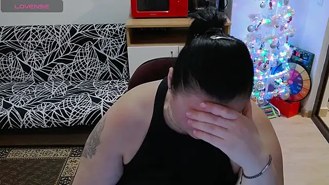 Snapshot of fayette_ chatting on December 15, 8:35 pm fayette online show from December 15, 8:35 pm