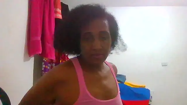 Snapshot of Aishamara chatting on October 4, 7:06 am Aishamara online show from October 4, 7:06 am