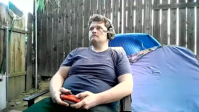 Snapshot of fuckineverett chatting on March 1, 6:21 pm fuckineverett online show from March 1, 6:21 pm