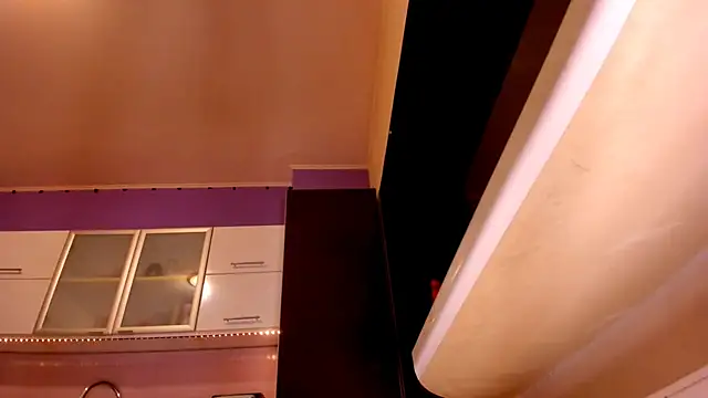 Snapshot of purpleariellx chatting on December 31, 10:15 am purpleariellx online show from December 31, 10:15 am