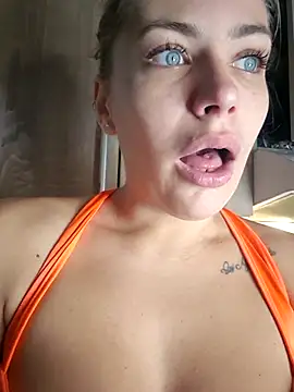 Keli Jessi online show from November 15, 7:10 pm