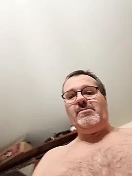 Snapshot of mike9473 chatting on December 1, 6:13 pm mike9473 online show from December 1, 6:13 pm