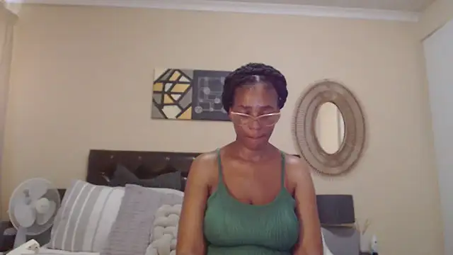 Snapshot of Creamyass22 chatting on February 19, 4:03 pm Creamyass22 online show from February 19, 4:03 pm