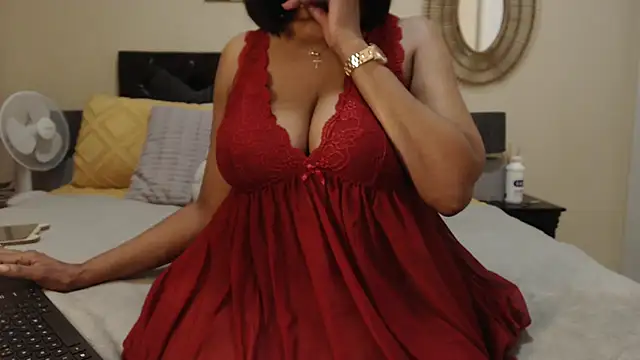 Creamyass22 online show from April 28, 6:24 pm