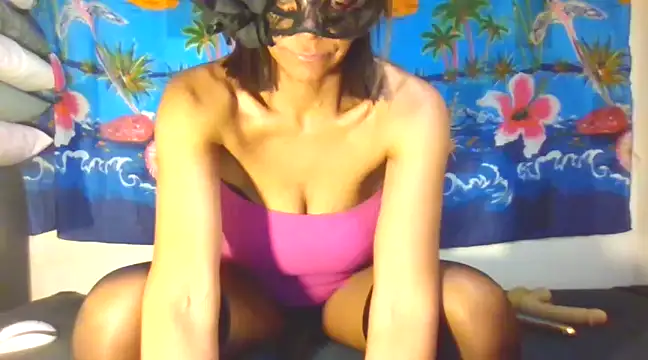 Snapshot of laetitiafun chatting on March 5, 8:42 pm laetitiafun online show from March 5, 8:42 pm