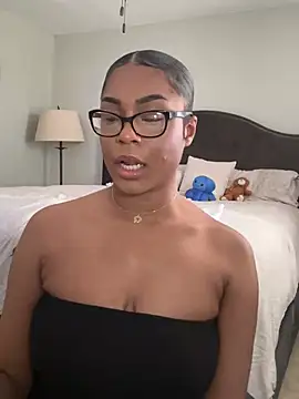 CandyLuxxxx online show from February 4, 7:11 pm