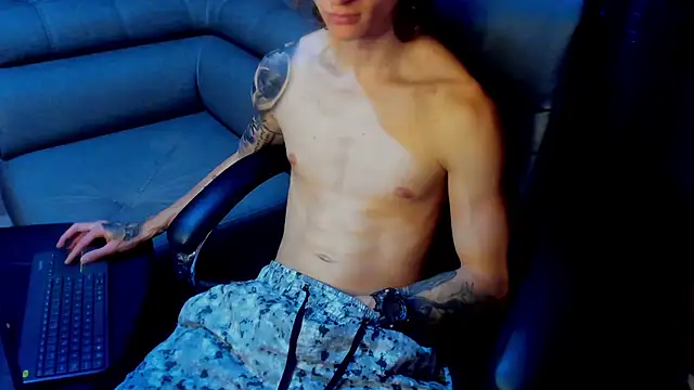 Snapshot of Dmtry6 chatting on January 20, 4:34 pm Dmtry6 online show from January 20, 4:34 pm