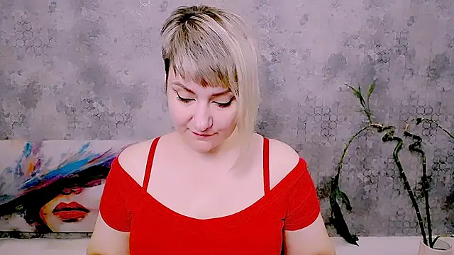 Snapshot of Djullia chatting on July 6, 5:59 am Djullia online show from July 6, 5:59 am