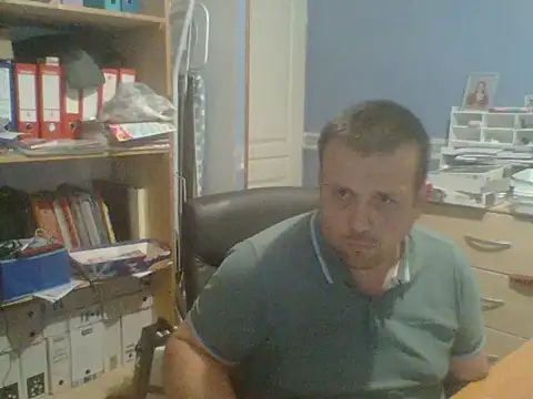 Snapshot of manubm03 chatting on May 6, 4:56 pm manubm03 online show from May 6, 4:56 pm