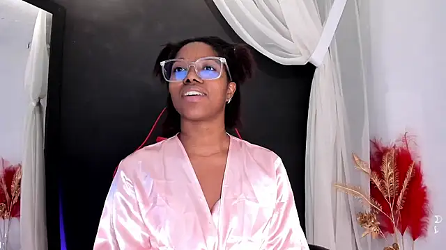 nilosolem online show from May 12, 2:52 am