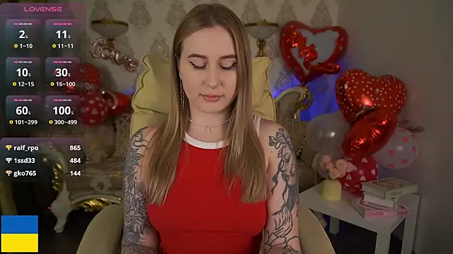 Snapshot of ArolinaNight chatting on February 15, 4:14 am ArolinaNight online show from February 15, 4:14 am