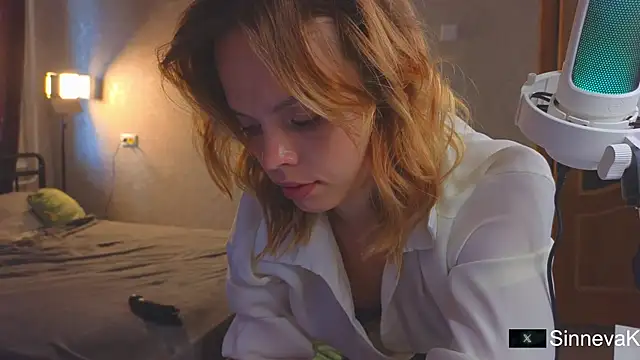 sinteas online show from September 11, 9:42 am