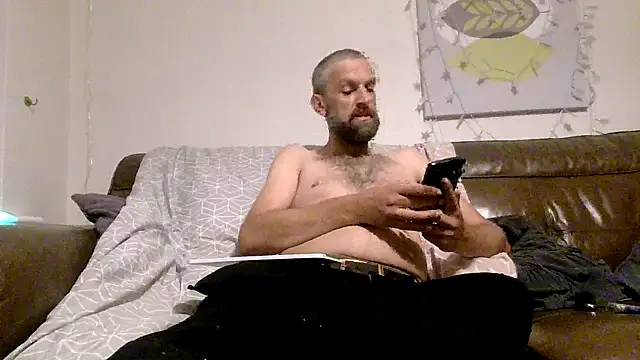 Snapshot of Matts1988 chatting on October 2, 11:45 pm Matts1988 online show from October 2, 11:45 pm