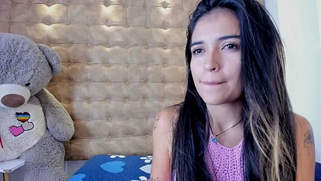 violet giraldo online show from July 23, 7:34 pm