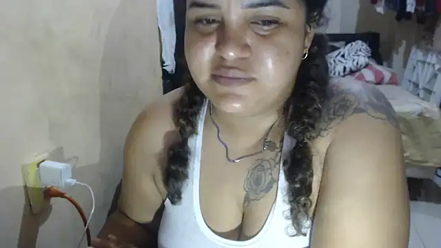 Snapshot of SEXY_SENSUALSARA chatting on May 20, 5:02 am SEXY SENSUALSARA online show from May 20, 5:02 am