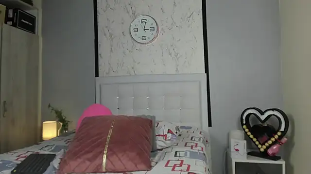 Snapshot of Sofia_Blosom chatting on March 21, 6:16 am Sofia Blosom online show from March 21, 6:16 am