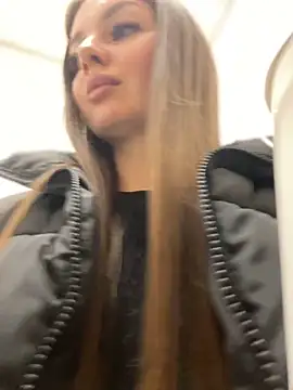 KrisMagnoly online show from October 8, 5:21 pm